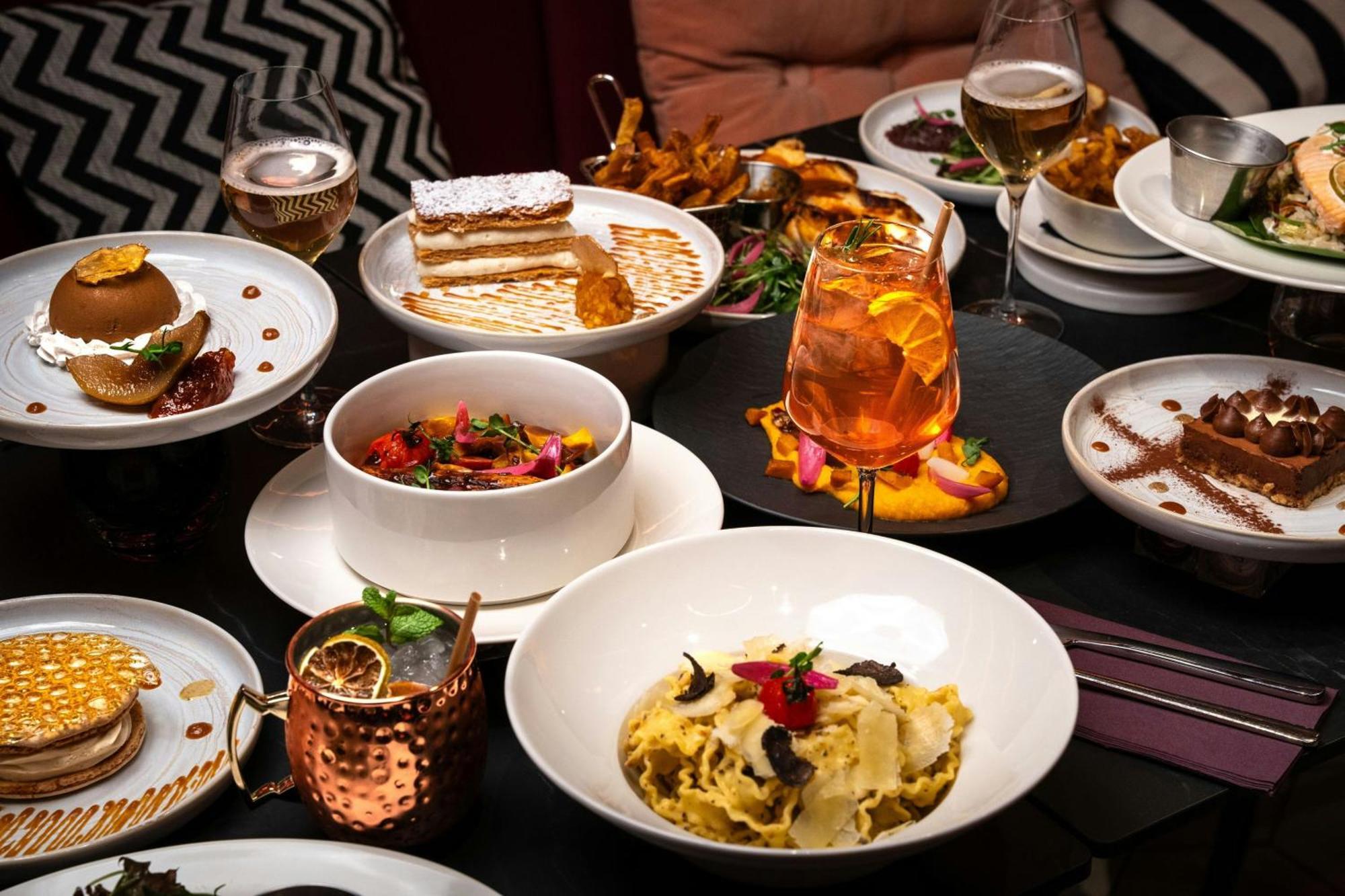 Moxy Paris Val D'Europe Hotel Montevrain Bagian luar foto